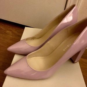 Lavender patent leather Sz 7 Marc Fisher heels
